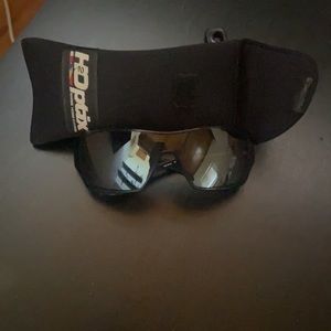 Oakley offshoot sunglasses